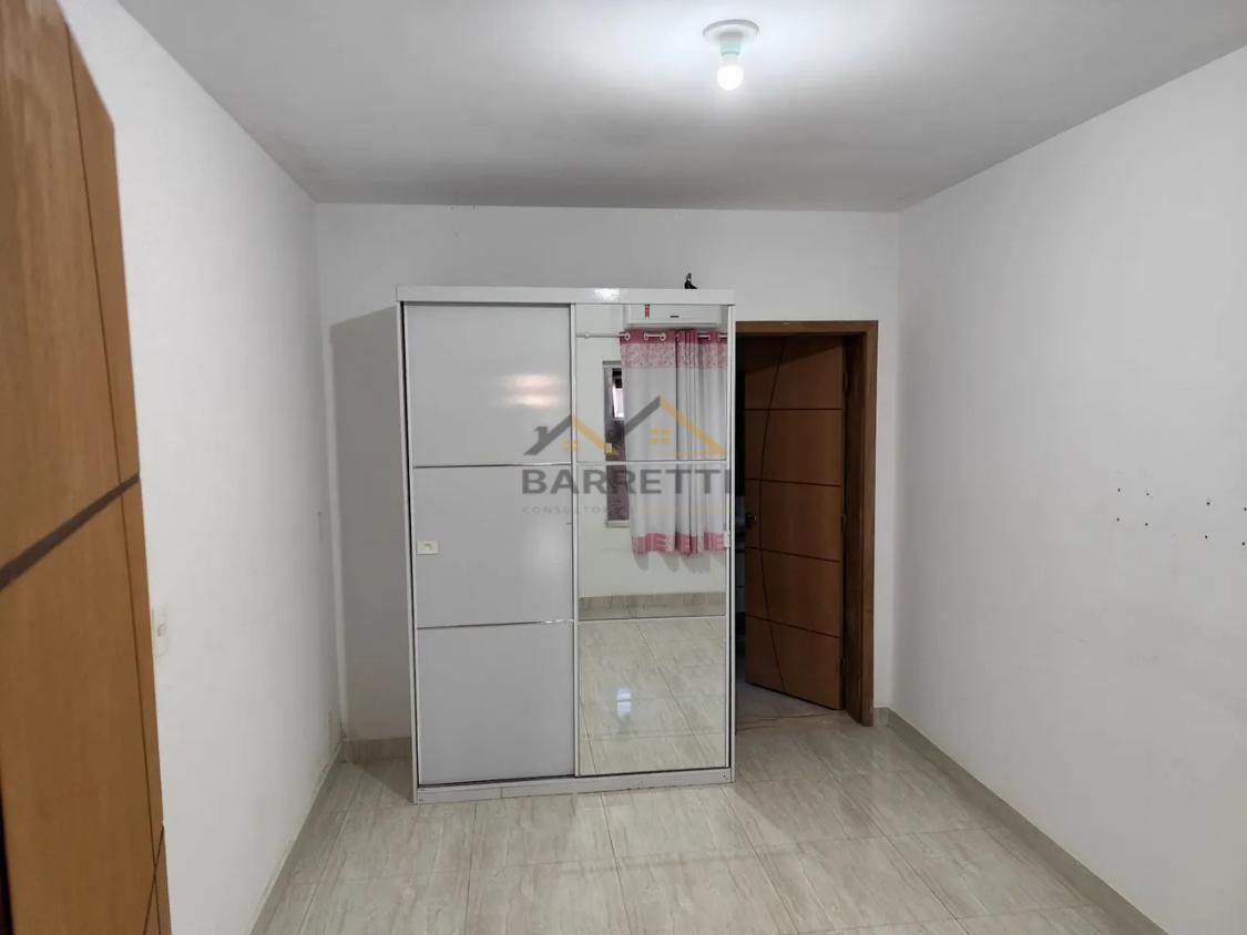 Sobrado à venda com 5 quartos, 200m² - Foto 11