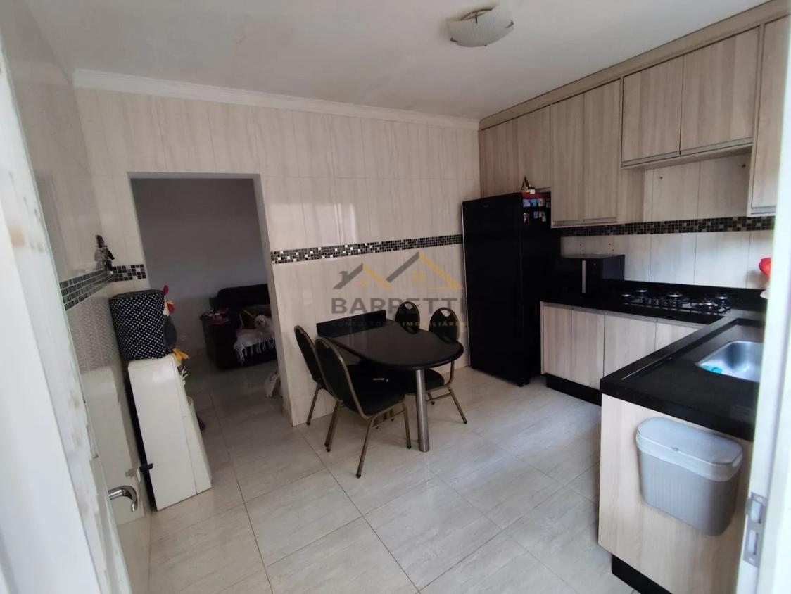 Sobrado à venda com 5 quartos, 200m² - Foto 5