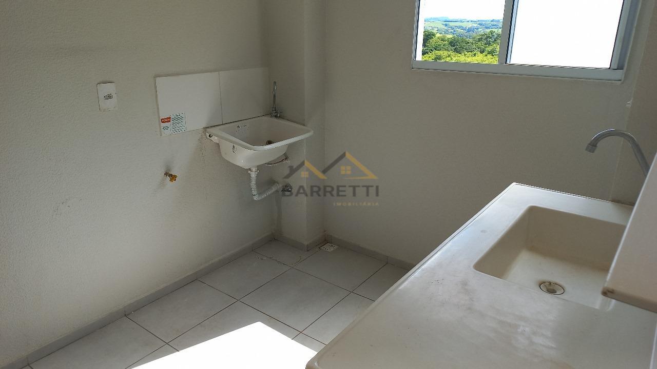 Apartamento à venda com 2 quartos, 45m² - Foto 4