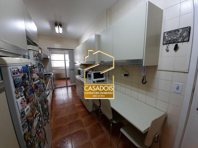 Apartamento à venda com 3 quartos, 144m² - Foto 12