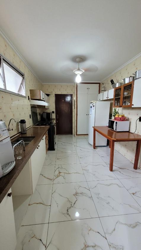 Apartamento à venda com 4 quartos, 131m² - Foto 3