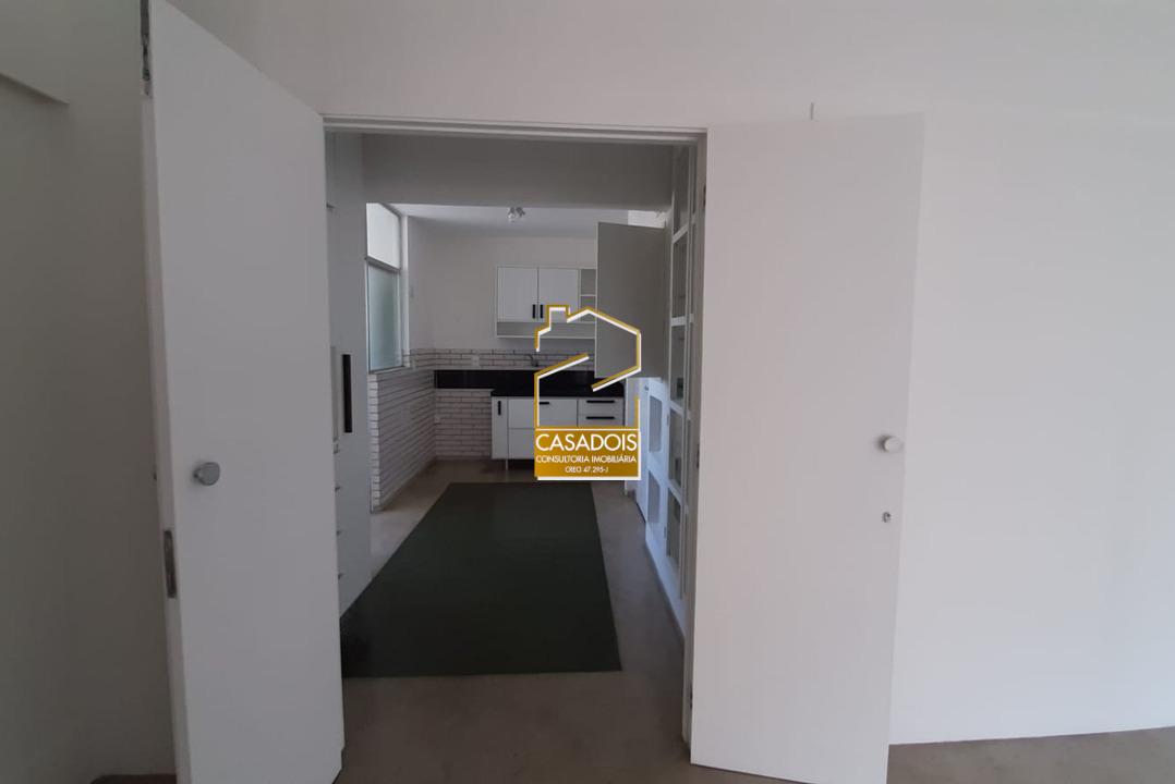 Apartamento à venda com 3 quartos, 112m² - Foto 4