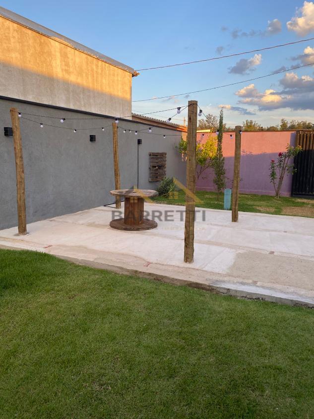 Fazenda à venda com 2 quartos, 400m² - Foto 2