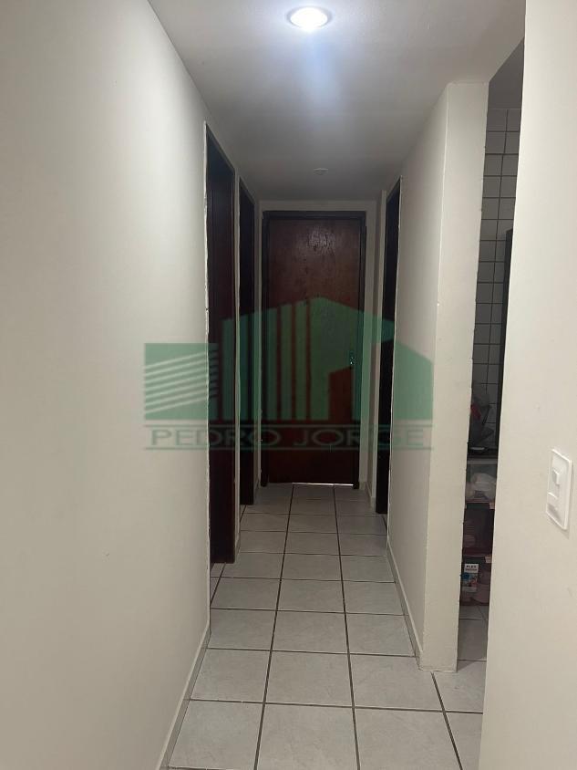 Apartamento à venda com 3 quartos, 75m² - Foto 4