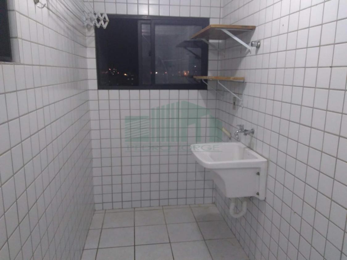 Apartamento à venda com 3 quartos, 75m² - Foto 12