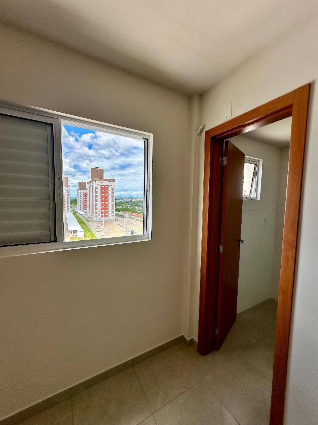 Apartamento à venda com 2 quartos, 10m² - Foto 4