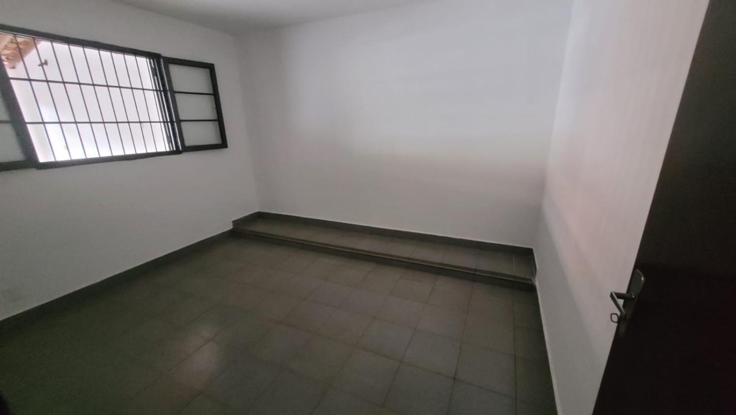 Casa à venda com 2 quartos, 120m² - Foto 7