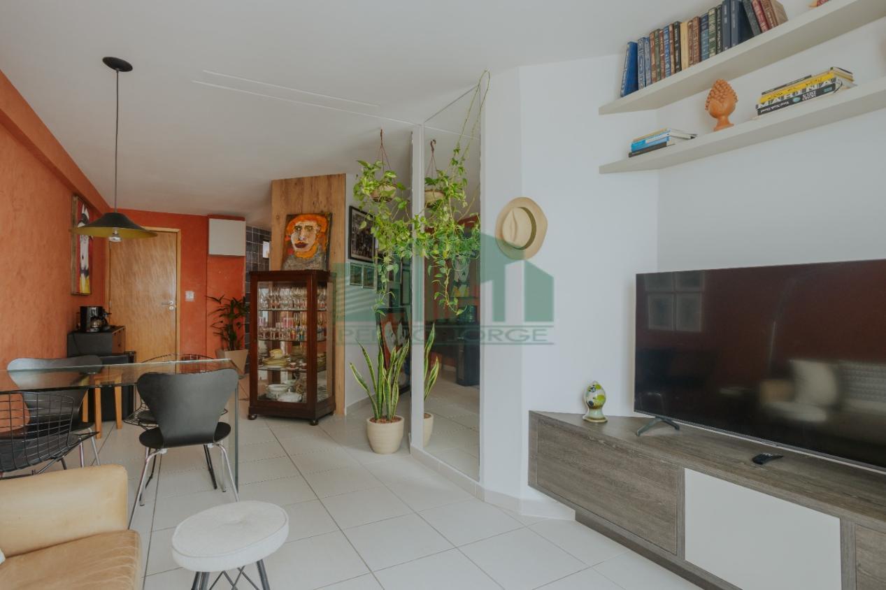 Apartamento à venda com 2 quartos, 56m² - Foto 1