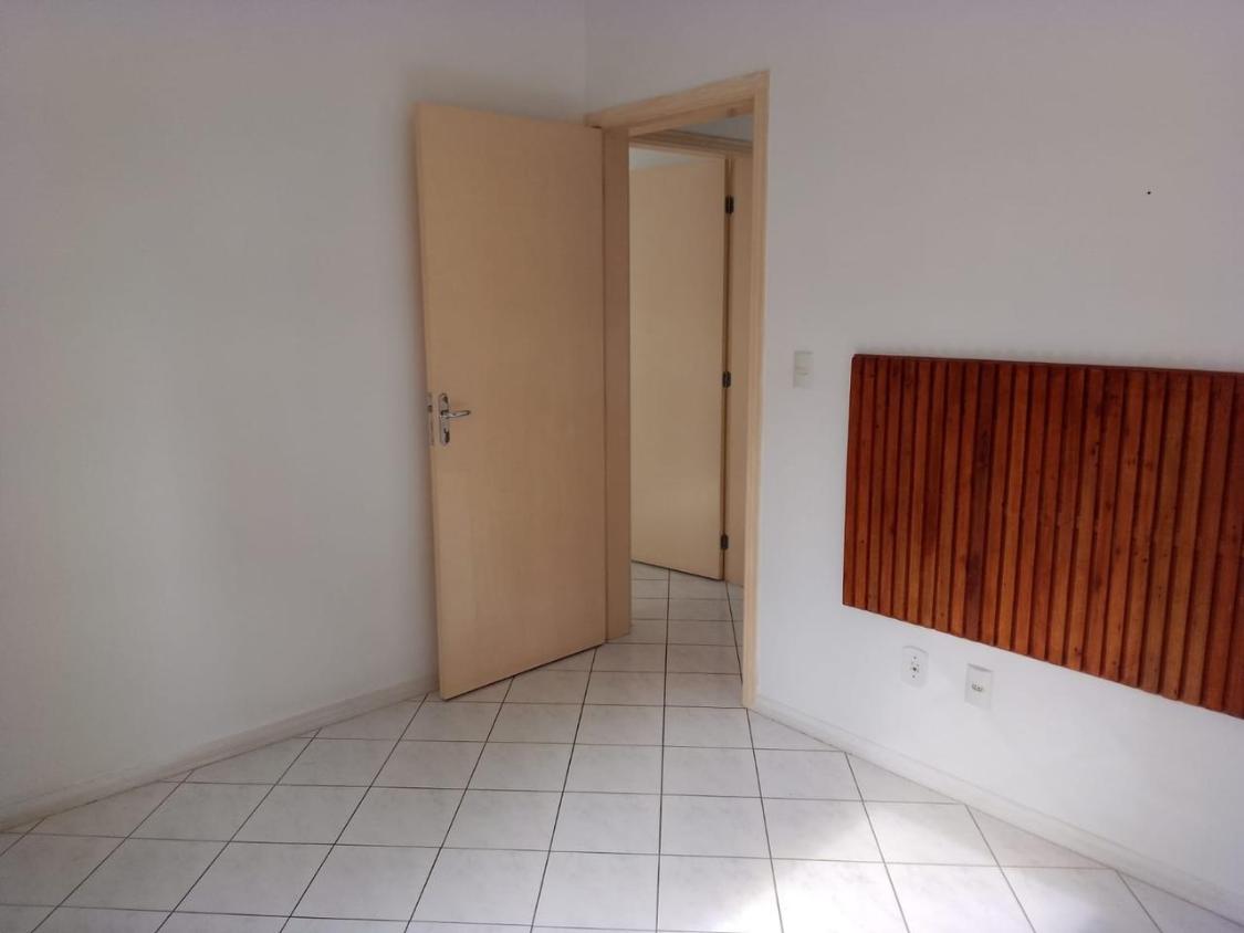 Apartamento à venda com 2 quartos, 56m² - Foto 13