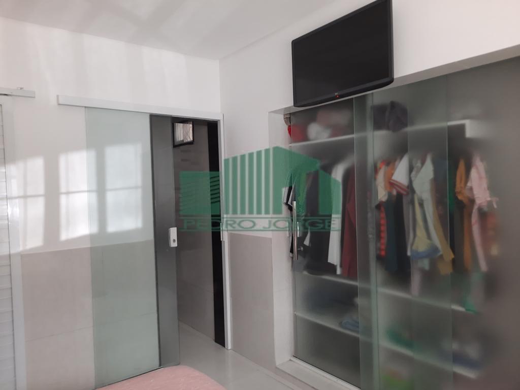 Casa à venda com 2 quartos, 120m² - Foto 11