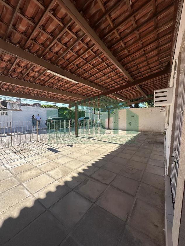 Casa de Condomínio à venda e aluguel com 3 quartos, 97m² - Foto 21