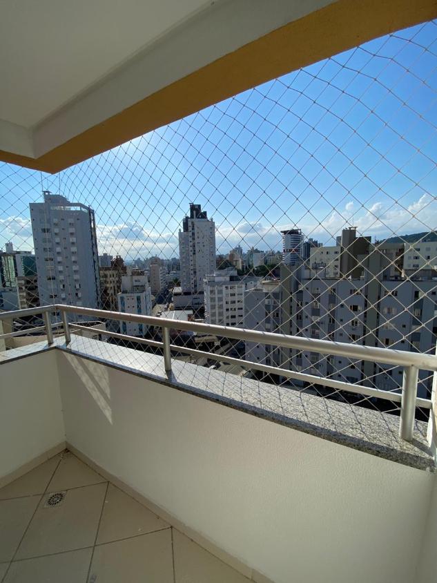 Apartamento à venda com 2 quartos, 60m² - Foto 3