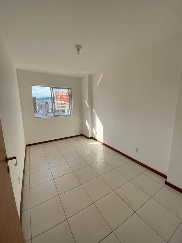 Apartamento à venda com 2 quartos, 60m² - Foto 4