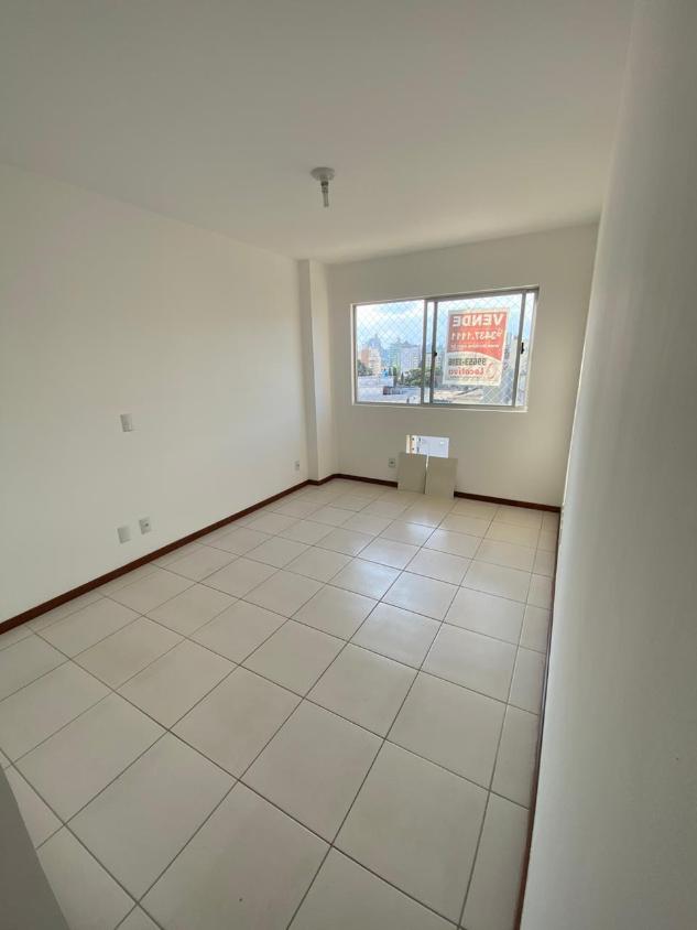 Apartamento à venda com 2 quartos, 60m² - Foto 13