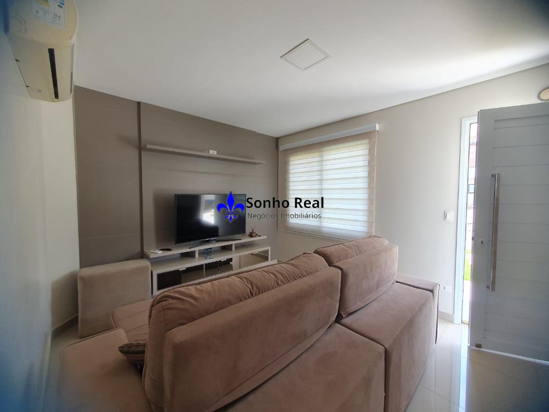 Casa à venda com 3 quartos, 246m² - Foto 2