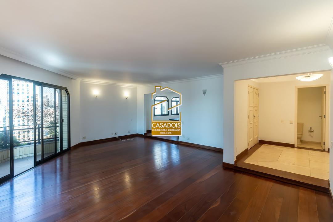 Apartamento para alugar com 3 quartos, 240m² - Foto 3