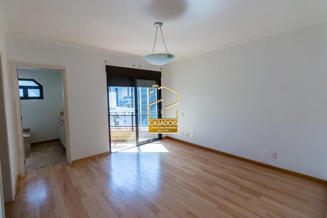 Apartamento para alugar com 3 quartos, 240m² - Foto 10