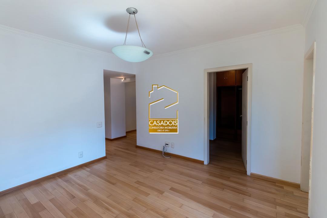 Apartamento para alugar com 3 quartos, 240m² - Foto 12