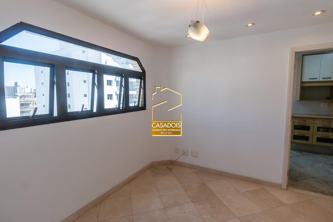 Apartamento para alugar com 3 quartos, 240m² - Foto 25