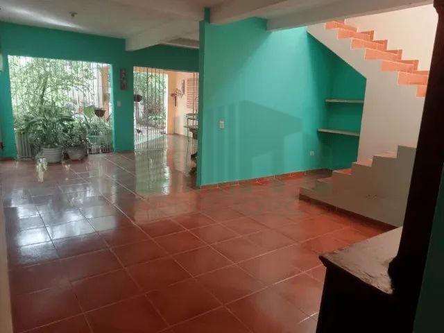 Casa à venda com 5 quartos, 110m² - Foto 1