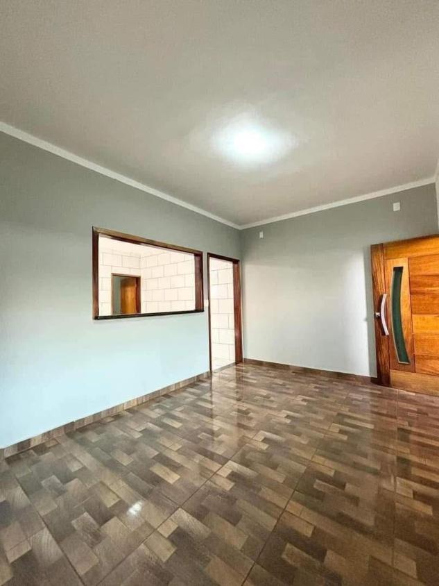 Casa à venda com 2 quartos, 110m² - Foto 4