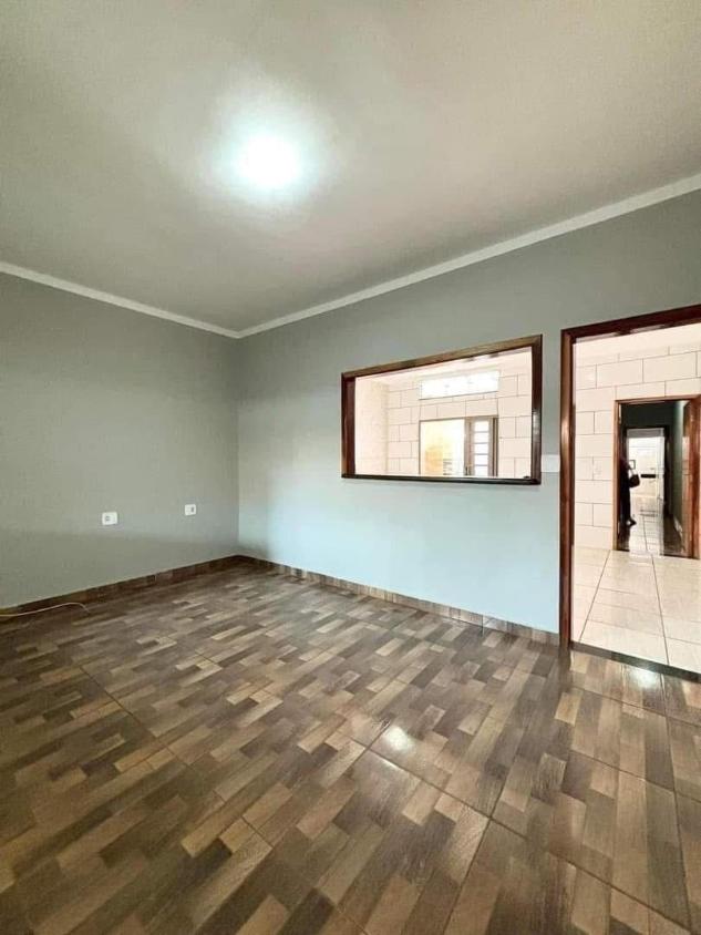 Casa à venda com 2 quartos, 110m² - Foto 3