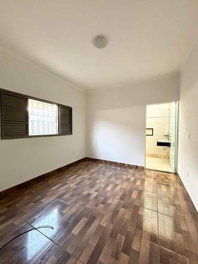 Casa à venda com 2 quartos, 110m² - Foto 5