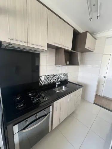 Apartamento à venda com 2 quartos, 69m² - Foto 2