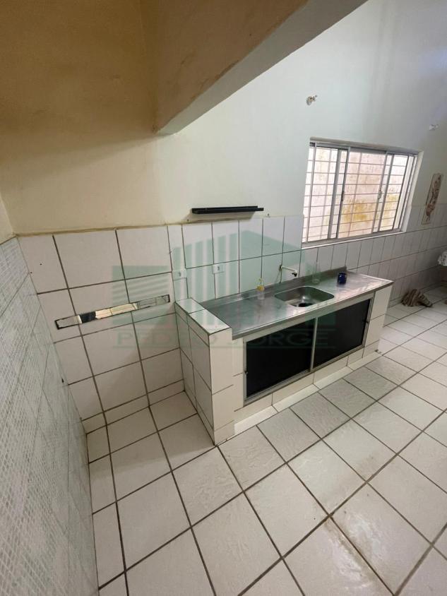 Casa à venda com 3 quartos, 250m² - Foto 3