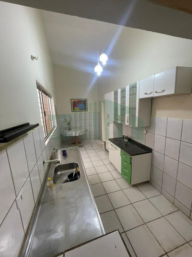 Casa à venda com 3 quartos, 250m² - Foto 4