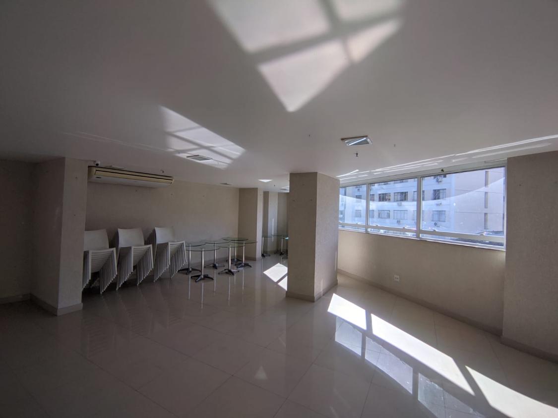 Apartamento à venda com 2 quartos, 75m² - Foto 20