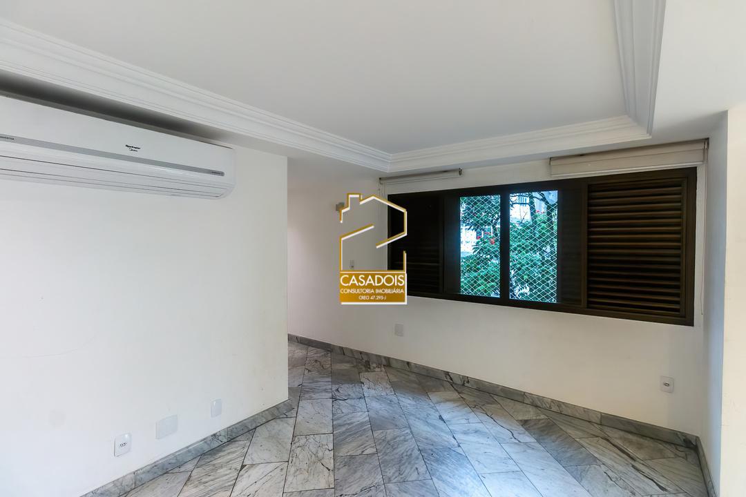 Apartamento para alugar com 3 quartos, 184m² - Foto 10