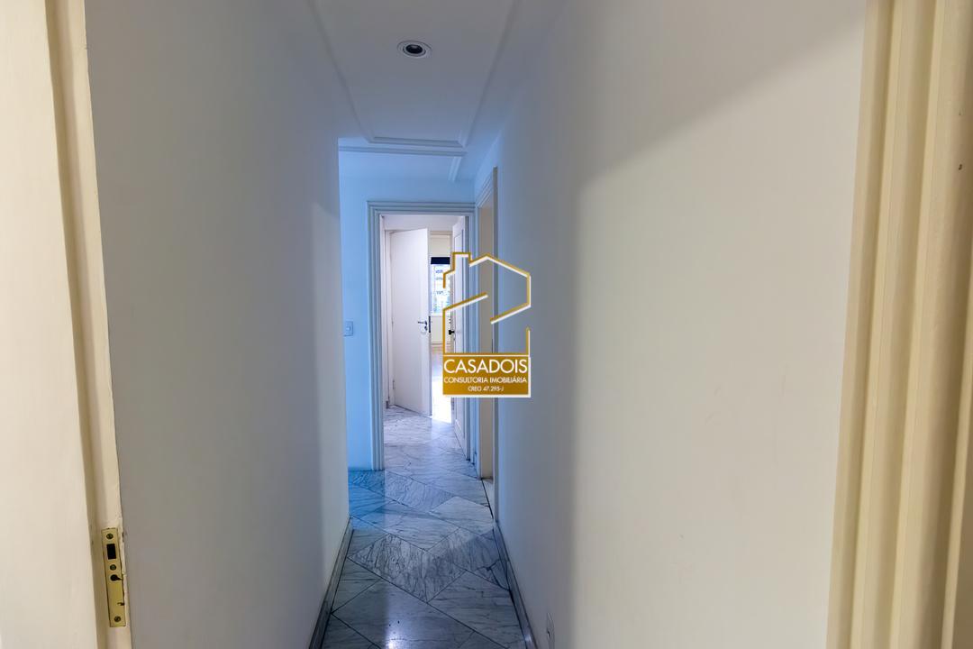 Apartamento para alugar com 3 quartos, 184m² - Foto 16