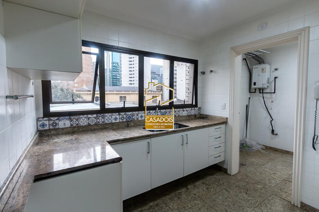 Apartamento para alugar com 3 quartos, 184m² - Foto 31