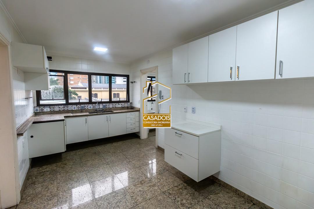 Apartamento para alugar com 3 quartos, 184m² - Foto 29