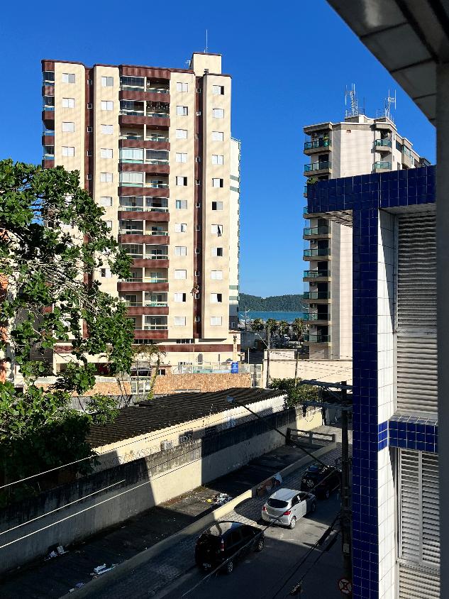 Apartamento à venda com 2 quartos, 70m² - Foto 3