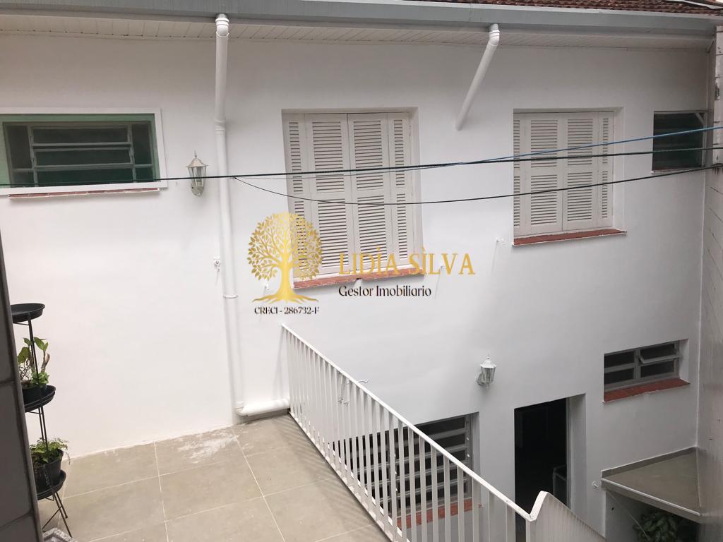 Sobrado à venda com 4 quartos, 172m² - Foto 1