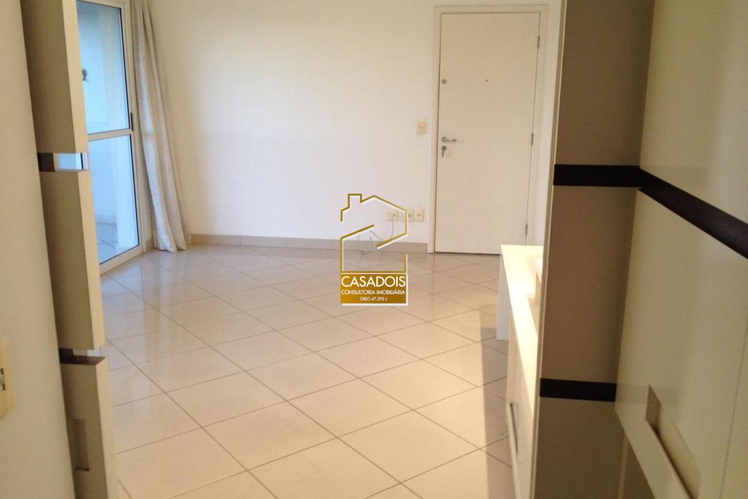 Apartamento à venda com 3 quartos, 94m² - Foto 4