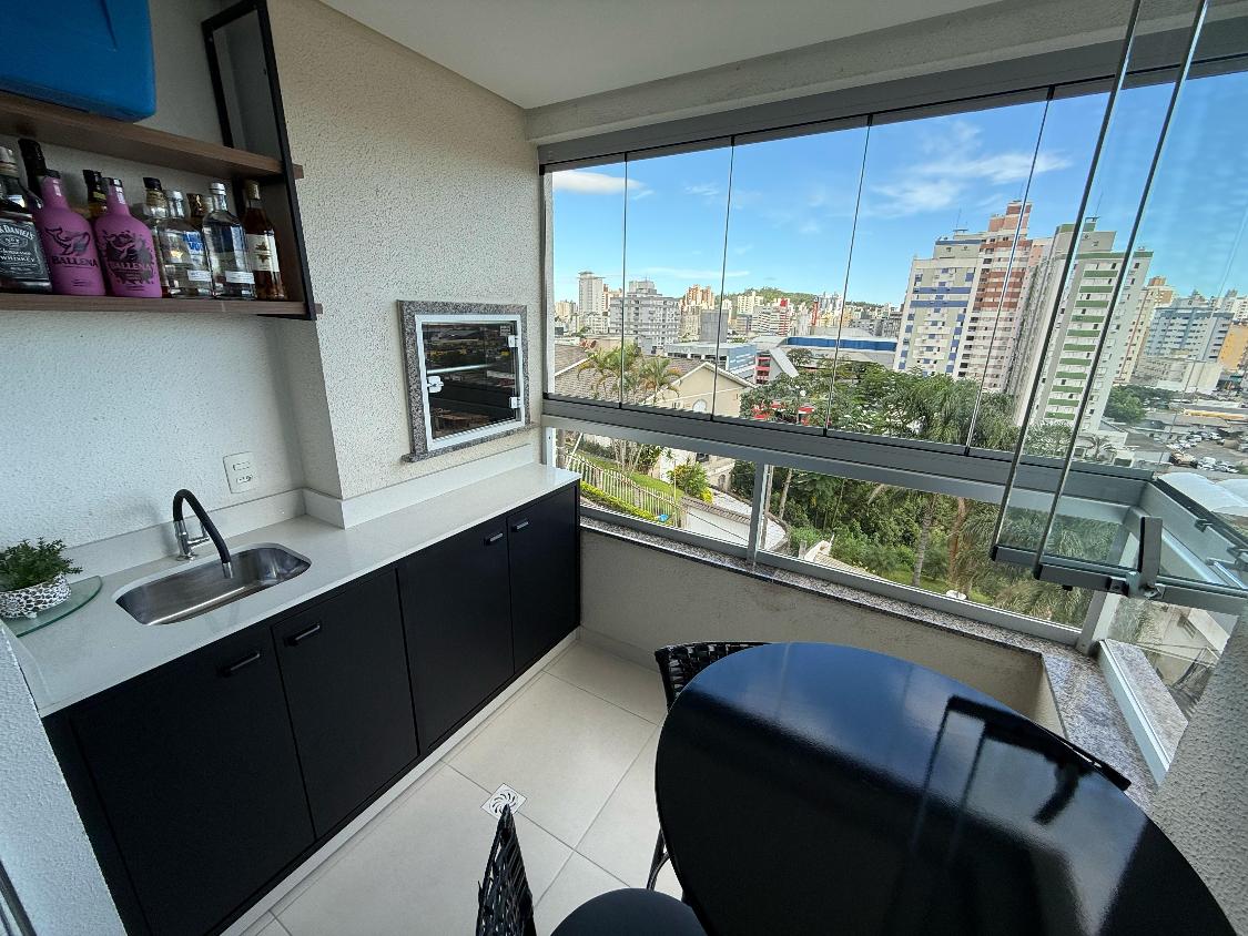 Apartamento à venda com 2 quartos, 67m² - Foto 28