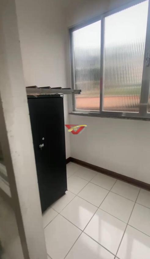 Apartamento à venda com 2 quartos, 75m² - Foto 8