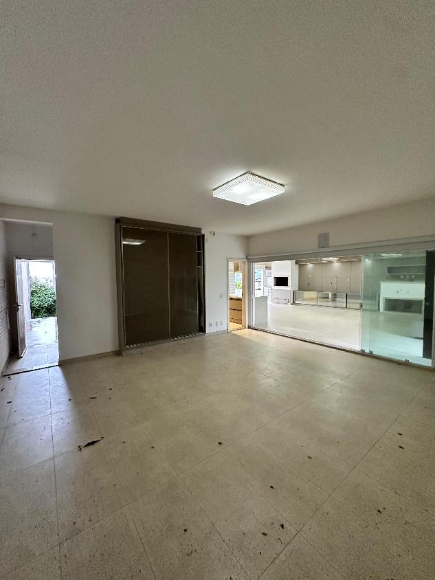 Casa à venda com 4 quartos, 309m² - Foto 11