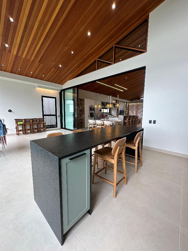 Casa de Condomínio à venda com 3 quartos, 458m² - Foto 4