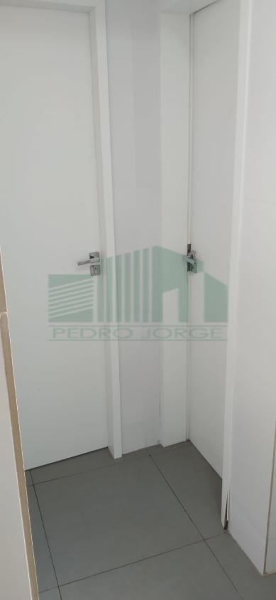 Apartamento à venda com 3 quartos, 146m² - Foto 18