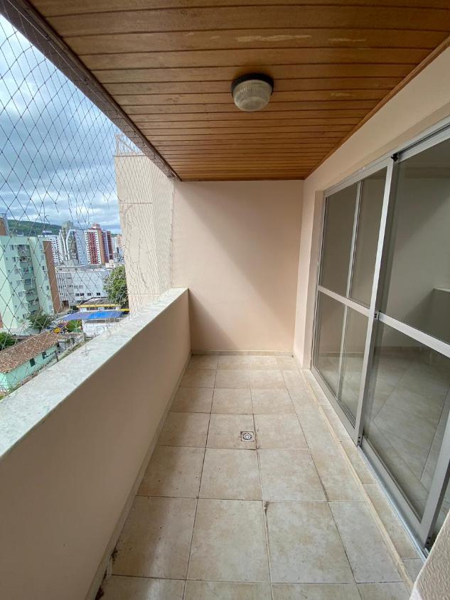 Apartamento à venda com 3 quartos, 122m² - Foto 3