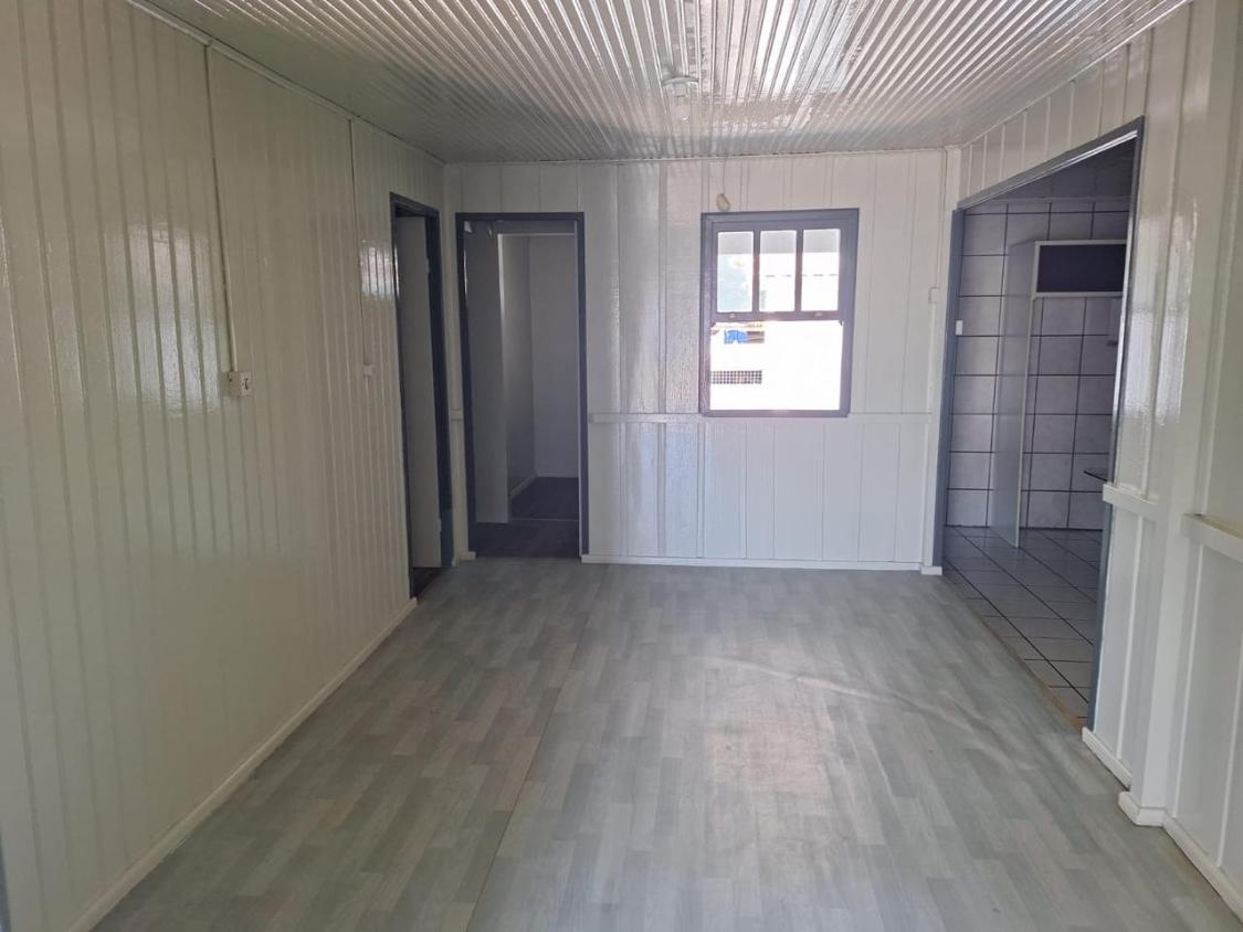 Casa à venda com 4 quartos, 100m² - Foto 14