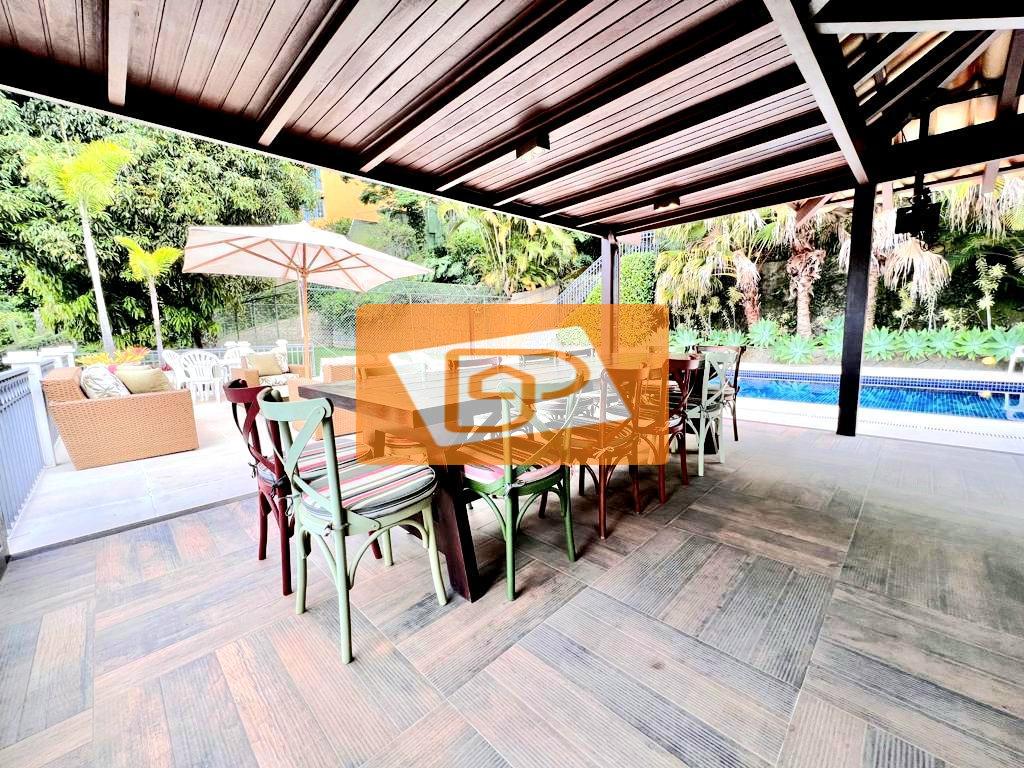 Casa de Condomínio à venda com 4 quartos, 600m² - Foto 5