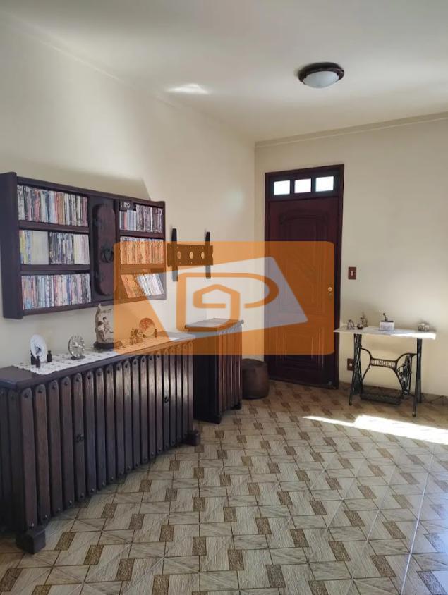 Casa à venda com 3 quartos, 160m² - Foto 7