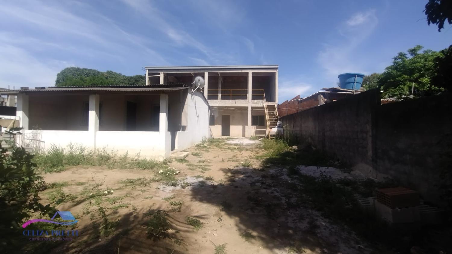 Terreno à venda com 3 quartos, 360m² - Foto 1