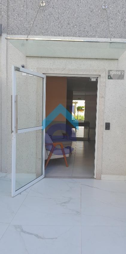 Apartamento à venda com 2 quartos, 64m² - Foto 4