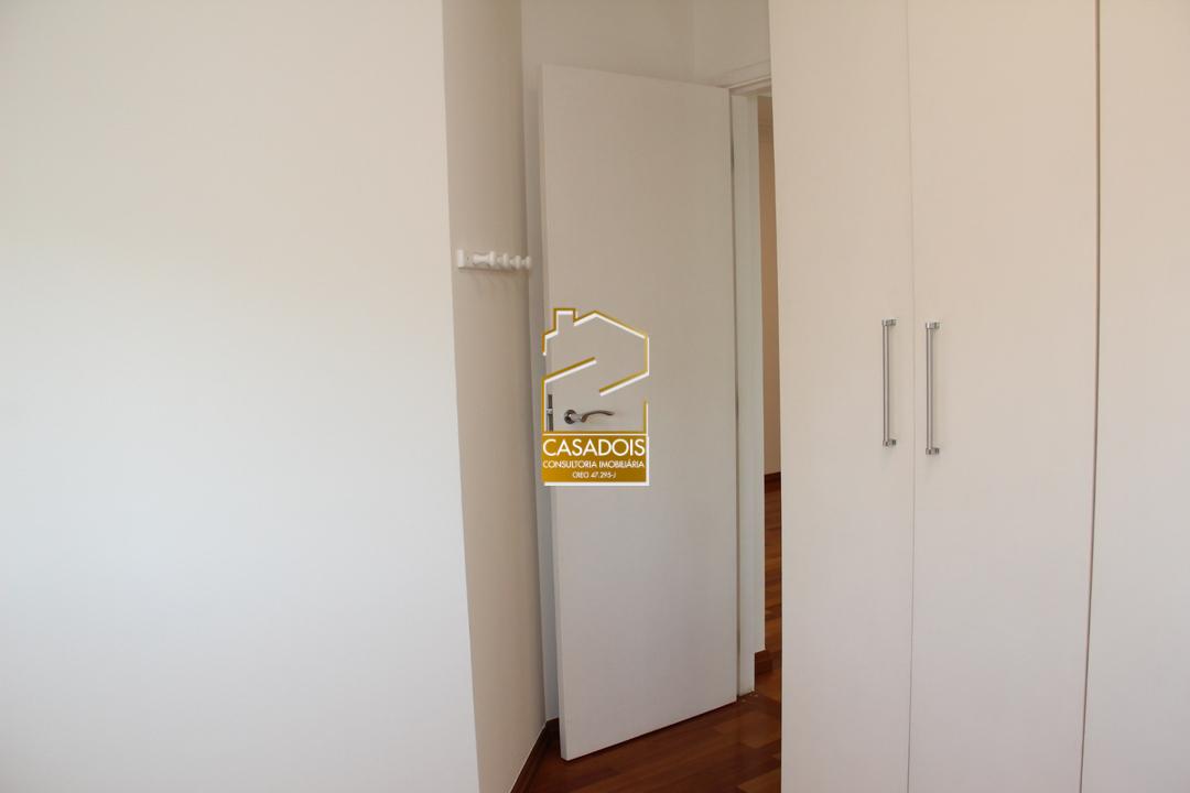 Apartamento para alugar com 2 quartos, 74m² - Foto 11